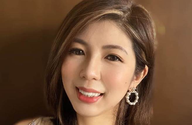 27億威力彩獎落三峽一人獨得，讓美女律師李怡貞相當羨慕。（圖／女人大律師李怡貞臉書）