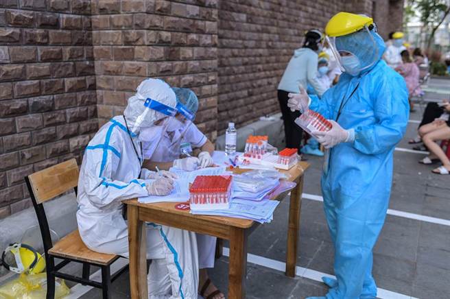 马来西亚疫情延烧，当地半导体工厂停工。（图／shutterstock）