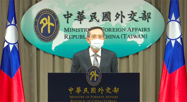 外交部國經司司長蔡允中。（取自外交部直播）