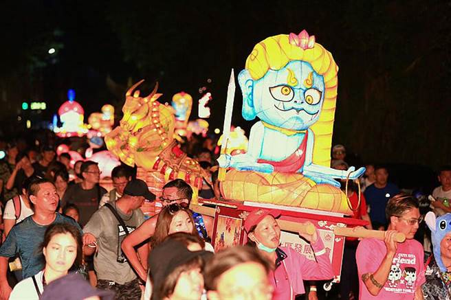 關子嶺溫泉美食節-業者花燈(2020關子嶺溫泉美食節照片)(圖：臺南市政府觀光旅遊局提供)