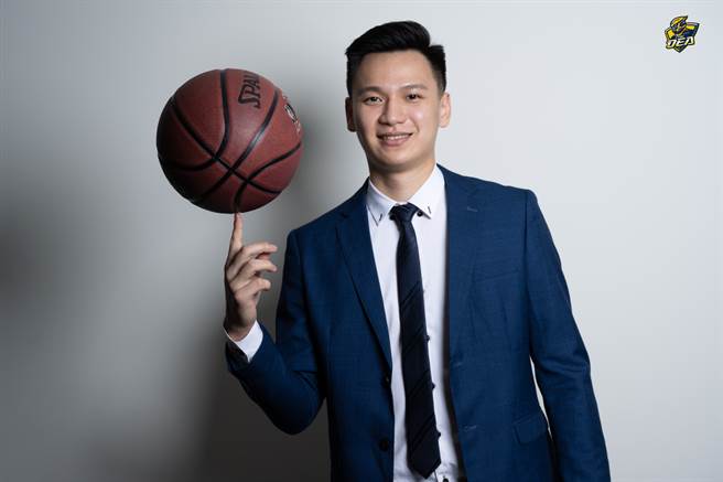 谢亚轩加盟中信特攻，期许自己再进化。（中信特攻提供）