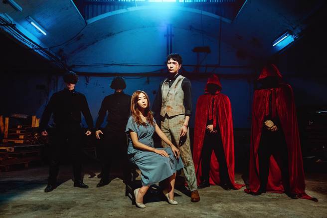 李宓挺6月肚上阵，与陈玺安拍摄〈新娘纱〉MV。（亚凰国际娱乐提供)