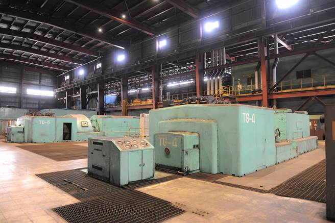 中鋼動力工廠汽電共生機組，相關粒狀物、硫氧化物及氮氧化物排放均符合環保署及高雄市電力設施排放標準。（中鋼提供／柯宗緯高雄傳真）