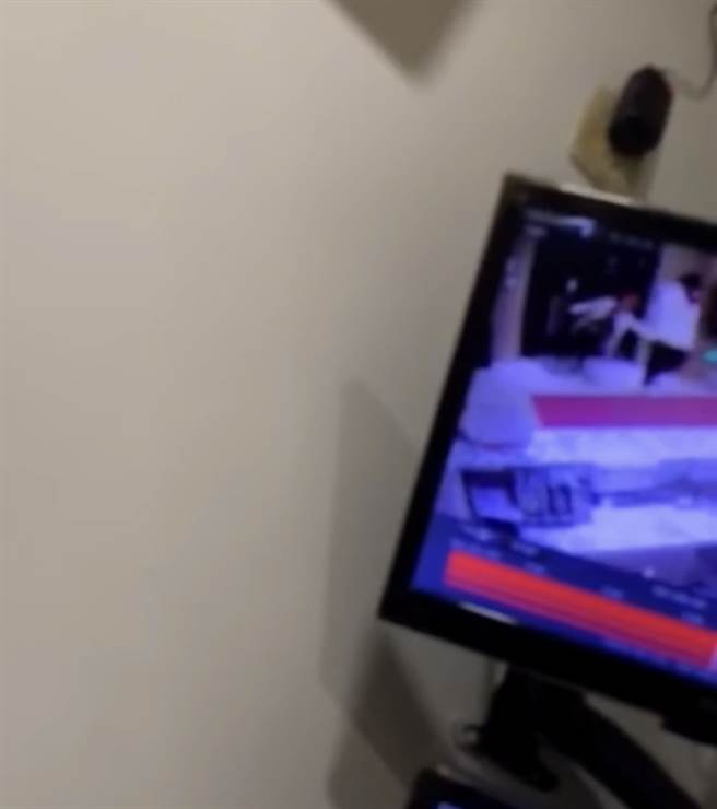 90后女艺人化名小艺控诉遭钱枫性侵，并公开当天被钱枫强行拖进房间的监视器画面。(取自微博)