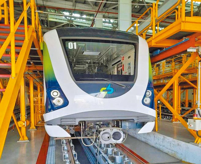 台中捷运发生驻车煞车电磁阀故障致断路器跳脱，引起市议员抨击例行检修都是虚设，凸显绿线列车零件制造品质可能出现瑕疵。（陈世宗摄）