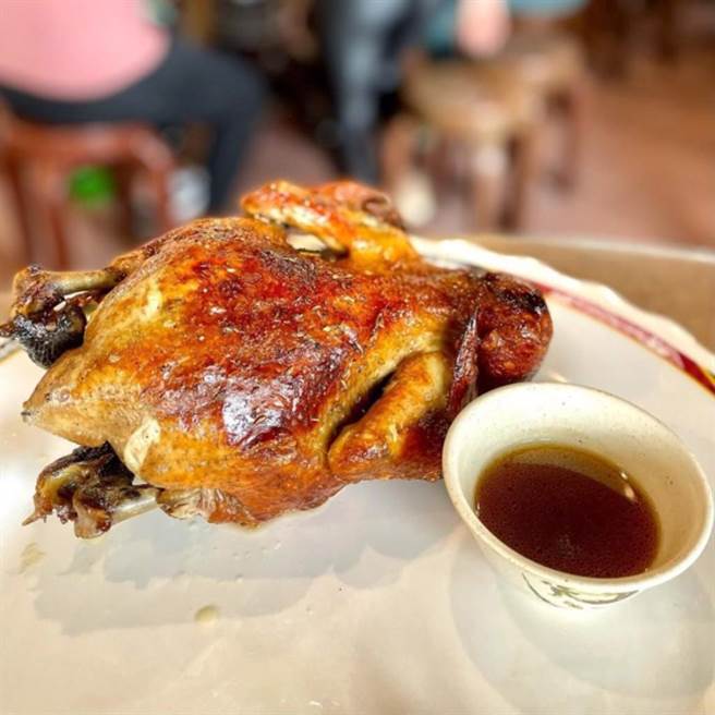 宜兰礁溪美食这样搭配！不可错过全台第一瓮窑鸡（图／ReadyGo提供）