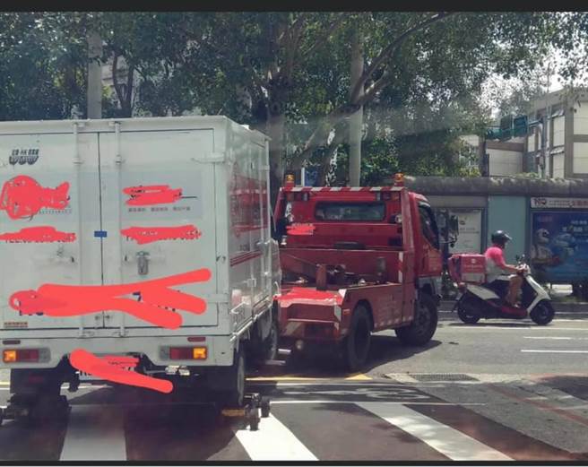 前立委陈学圣PO出一张货车遭拖吊照片，意外引发讨论。（图／摘自陈学圣脸书）