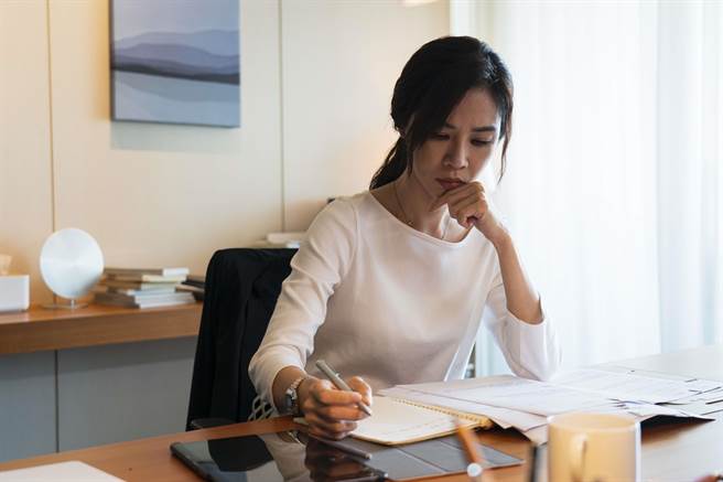 谢盈萱在《四楼的天堂》饰演心理师。（公视、行者影像文化提供）