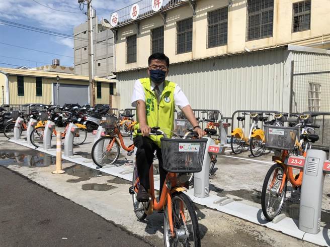 市议员杨典忠25日为民请命，提案要求增设清水高中等18处ibike公共自行车租赁站，方便通勤学生及观光客一日游牛骂头骑乘，降低清水市区交通壅塞问题。（市议员杨典忠服务处提供）