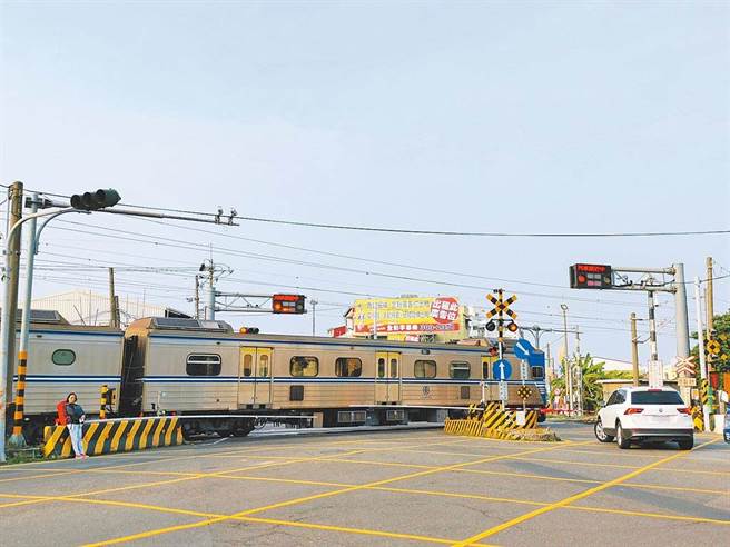 根據台鐵表示，受事件影響，台鐵自下午1時50分起，銅鑼、三義間上、下行各次列車皆有延誤，受影響車站包含銅鑼、三義，預計下午3時50分回復。（資料照）