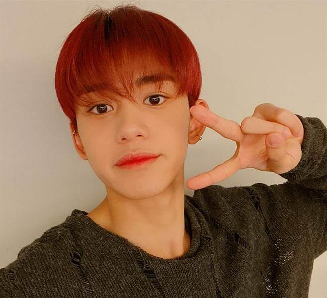 韩国男团NCT的人气队员Lucas（黄旭熙），近日爆出桃色丑闻。(图/ 摘自NCT LUCAS IG)