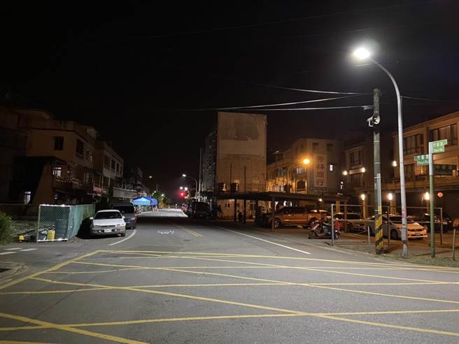 罗东镇公所新近更换一批路灯，让路灯不仅变聪明也更省电，并且还具有「迎客」的作用。（罗东镇公所提供／胡健森宜兰传真）