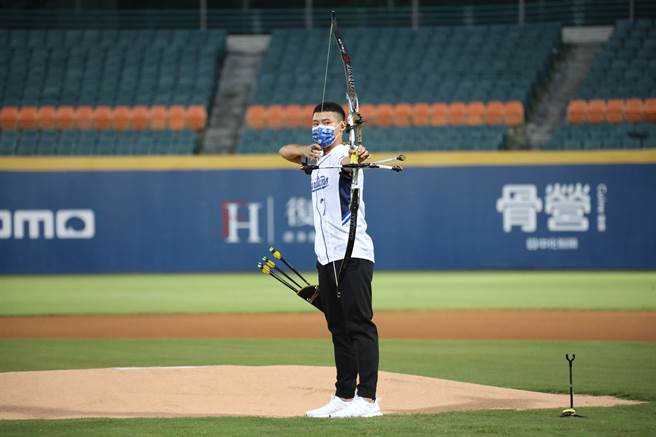 射箭好手「湯包」湯智鈞。（富邦悍將提供）