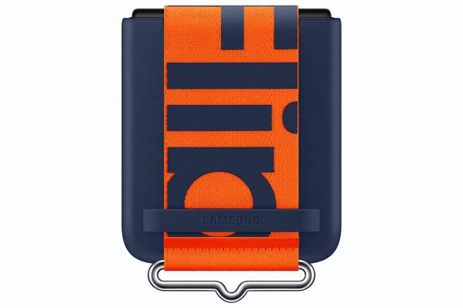 三星今年也为了全新的Galaxy Z Fold 3 5G及Z Flip3 5G推出了一系统原厂保护壳。（三星提供）