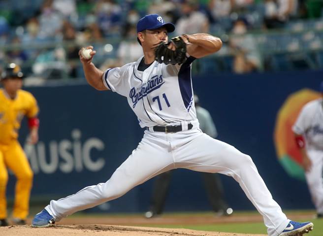 富邦悍将江少庆。（资料照，郑任南摄）