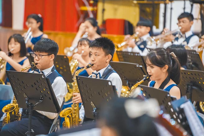 北市的音乐团体赛如期在10月举行，如果学生在这段时间练习，议员担心恐增加染疫风险。图为示意图。（摘自中正国中管乐团粉丝页）