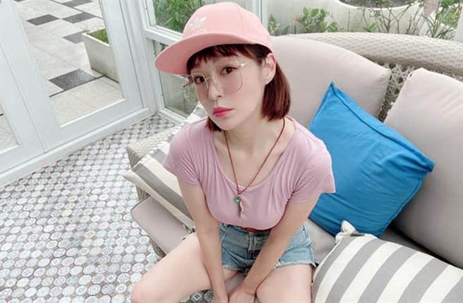 茵芙被封为新一代的「本土剧女神」。（图／茵芙 Demi脸书）