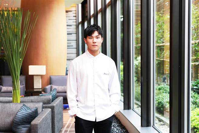 中租總裁辜仲立延攬曾在米其林星級餐廳擔任主廚的吳定祐，要開法式餐廳。（中租提供）