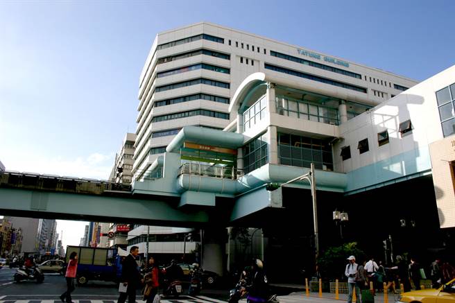 位于捷运南京復兴的大同大楼，已取得台北市政府核准执行都更计画及权利变换计画，未来将改建为地上22层的办公大楼。(图/信义房屋提供)