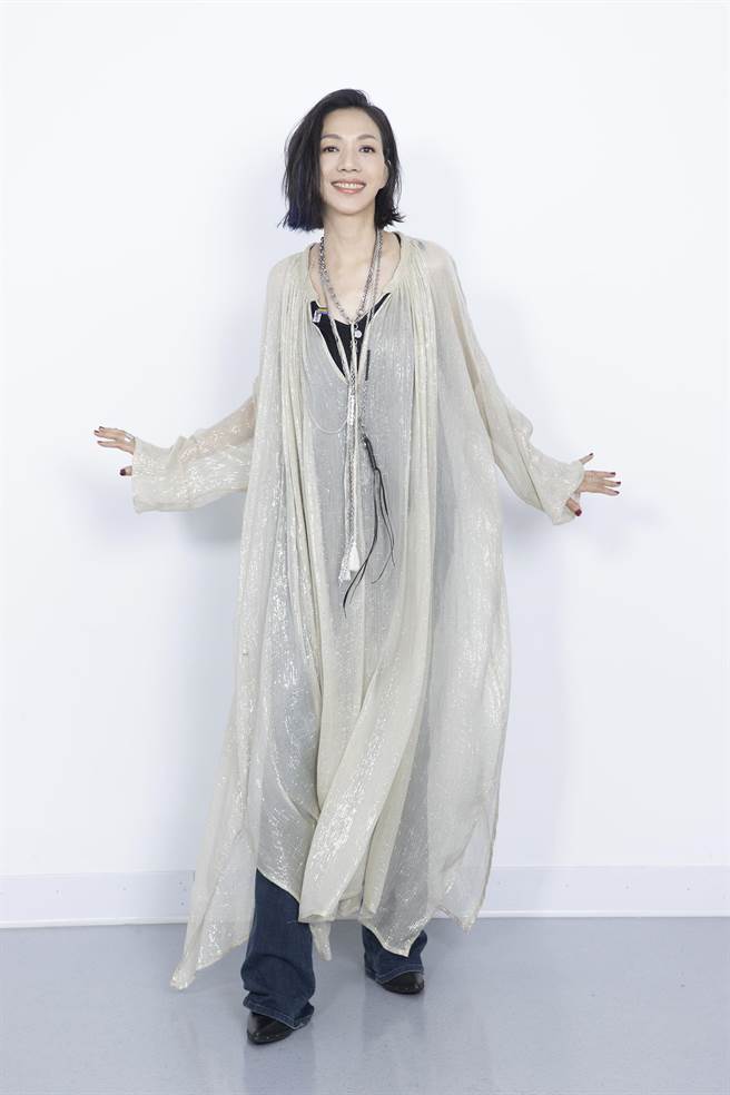 万芳今宣布演唱会最新演出日期。（何乐音乐提供）