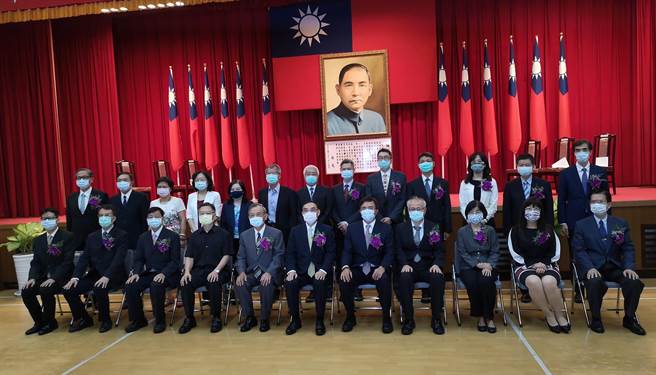 法務部行政執行署26日舉行交接典禮。（黃捷攝）