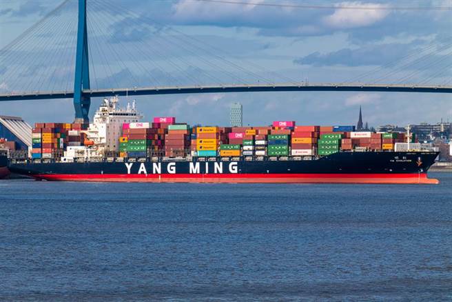 陽明否認吃下台積電貨運大單。（圖／shutterstock）