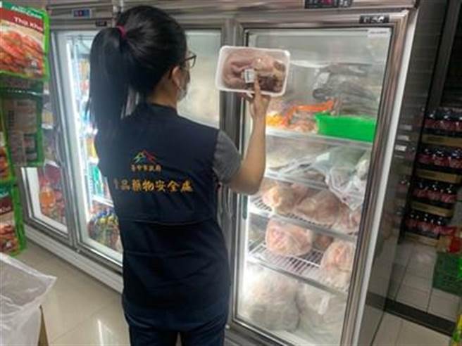 台中市政府食品药物安全处查获有8件肉品标示违规。（台中市卫生局提供／张妍溱台中传真）