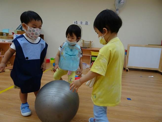 台南市預計3年內公共化幼兒園將增加58班2歲專班，共824個名額。（台南市教育局提供／曹婷婷台南傳真）