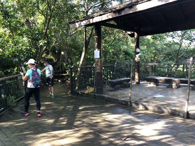 嘉义市兰潭后山步道凉亭27日起将开放。（嘉义市政府提供）