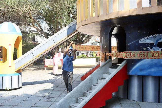 嘉义公园儿童游具27日解封，开放使用。（嘉义市政府提供）