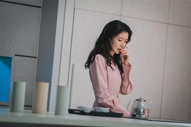 尹世雅饰演池珍熙老婆，竟与妹婿搞不伦。（myVideo提供）