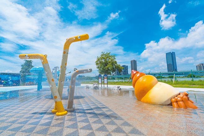 新北熊猴森2.0水世界正在验收，将待疫情趋缓开放。