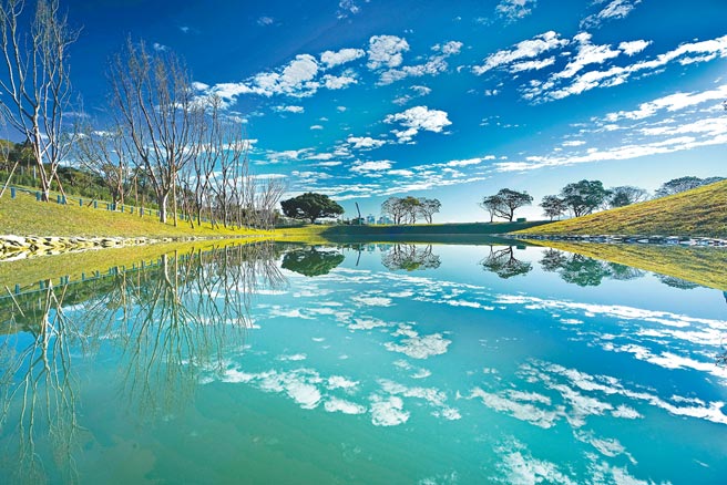 新北树林沐心池景观优美，是重视生态友善的休憩景点。（新北市高滩处提供／叶德正新北传真）