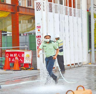 中央總預算 只給人民看最好看的一本帳 明年歲出逾2兆 學者憂財政惡化