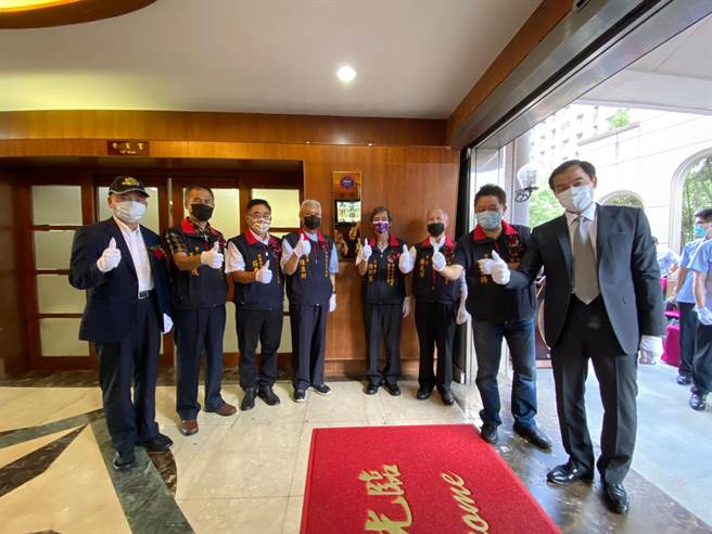 中华民国海巡之友总会金马澎分会于26日于金马澎分署办理成立大会暨揭牌典礼。（金马澎分署提供）