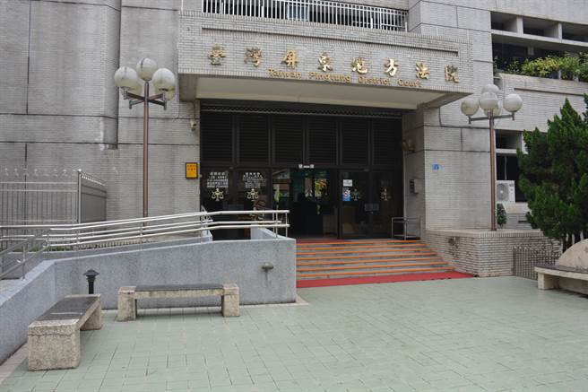 佯稱三太子附身對信徒襲胸，廟公被判刑3月。(林和生攝)