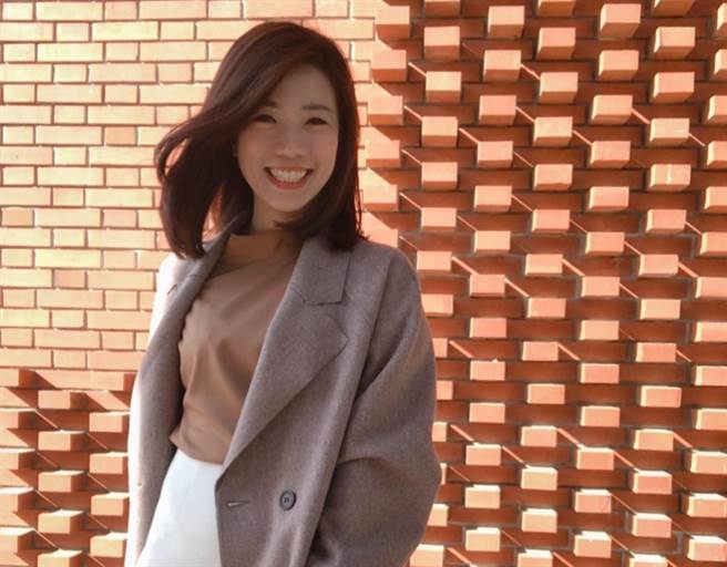 美女钢琴YouTuber「我是江老师」。(图/ 摘自我是江老师脸书)