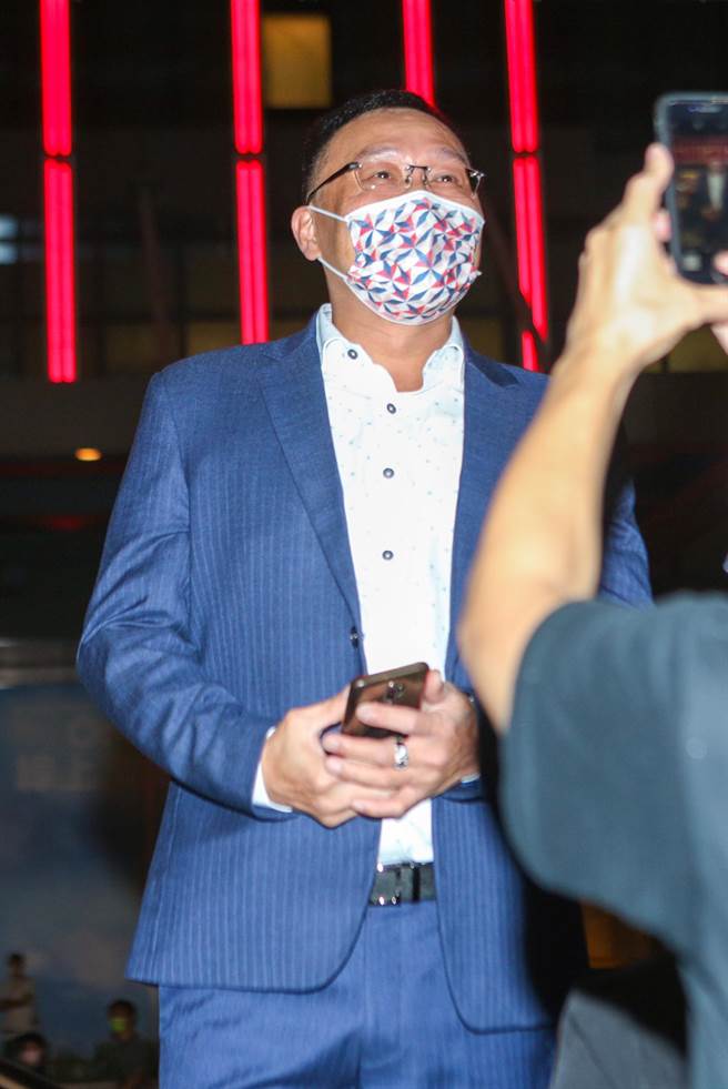 黄筱雯爸爸到场打气。（吴松翰摄）