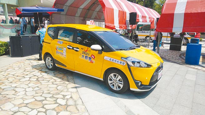 苗栗县通霄镇新增幸福小黄路线，提供公车的价格、计程车的品质。（民眾提供／庄旻静苗栗传真）