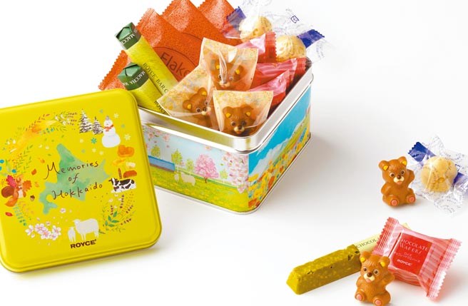 city’super独家引进ROYCE’「北海道回忆 缤纷组合」1680元，内含5种共18枚的甜点。（city’super提供）