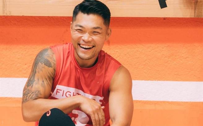 金曲歌王李玖哲。（摘自李玖哲IG）