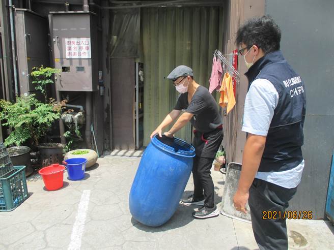 彰化县即日起至9月底止，全面禁止路边摆设厨余桶，若不配合者将遭清洁人员移除并依法开罚。（彰化县政府提供／谢琼云彰化传真）