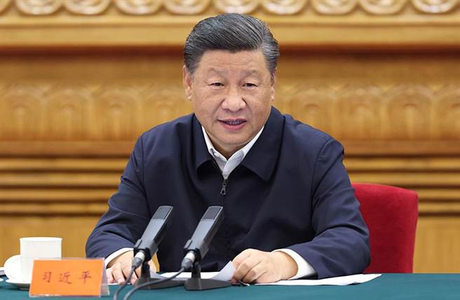 习近平密集通话菲马葡三国元首，尊重各自发展制度、共建卫健共同体。图为习近平出席中央民族工作会议。（人民网）