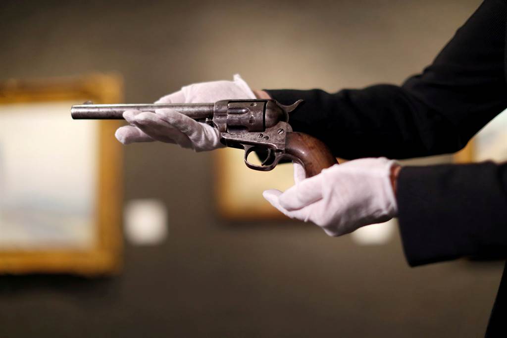 比利小子（Billy the Kid）毙命的手枪，创下枪枝拍卖的世界纪录。图／路透社(photo:ChinaTimes)