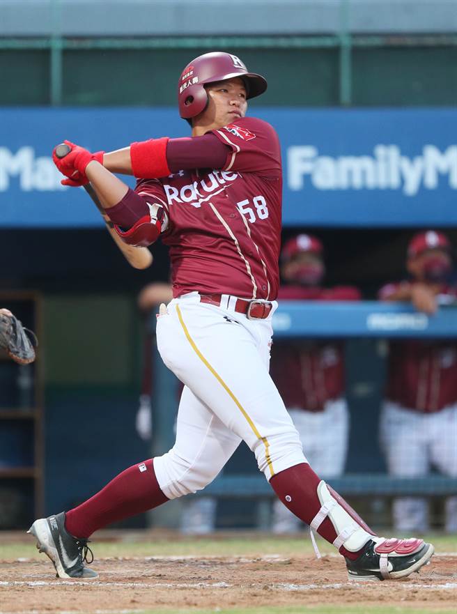 樂天桃猿捕手廖健富。（陳怡誠攝）