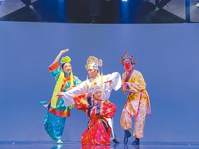 磐果舞蹈剧场在台南市文化局辅导下，推出新戏《竹马戏─荔镜记》。（台南市文化局提供／刘秀芬台南传真）