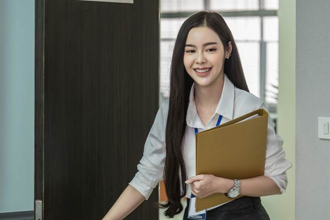 泰國人氣女神ICE神似台灣氣質女演員任容萱。（威視電影提供）