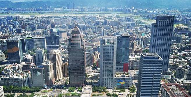 安信建经预测下半年度市场復甦，不动产资金益增。(图/信义房屋提供)