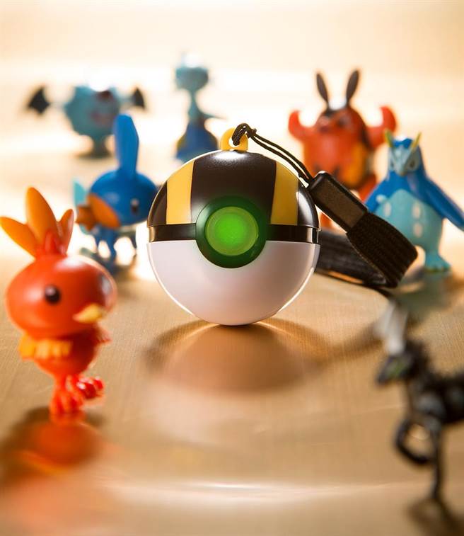 宝可梦高级球悠游卡现身，9月1日起全家便利商店抢先预购。（悠游卡公司提供／张立勋台北传真）