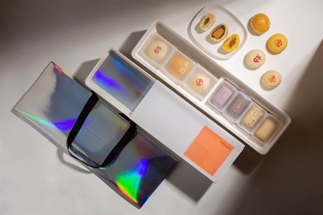 郭元益embrace拥抱伴手礼盒。（图／品牌提供）